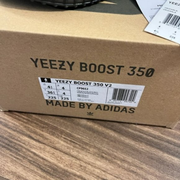 Yeezy Adidas Boost 350 V2 Bred Black Red Sneakers Shoes SZ Mens US 4.5 / Womens - Picture 6 of 6